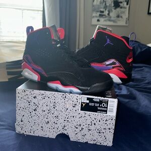 BRAND NEW- NEVER WORN Jordan MVP black/Dark Concord